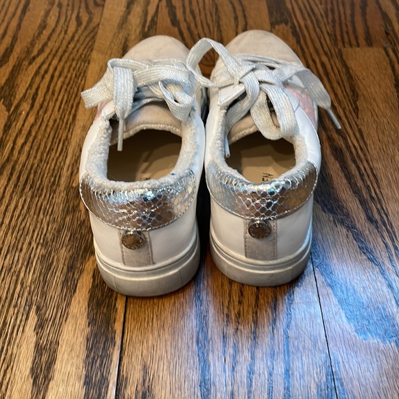 Steve Madden jrezume sneakers star style - Picture 5 of 6